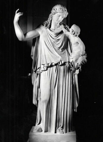 statue ; Tirage de la statue dite “Leucothée Albani” ou “Ino-Leucothée”