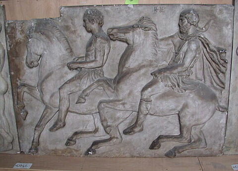 Tirage d'une plaque de la frise ouest du Parthénon représentant deux cavaliers, image 1/1