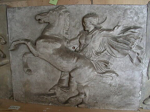 plaque de frise ; Tirage d'une plaque de la frise ouest du Parthénon représentant un cheval et un homme