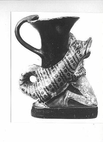 œnochoé ; vase plastique, image 2/3