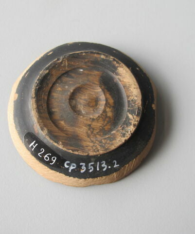 coupe  ; médaillon de vase, image 2/3