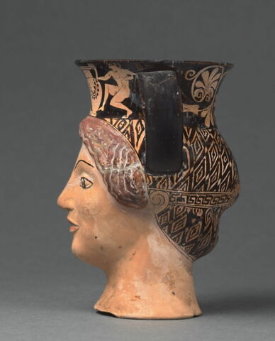 canthare ; vase plastique, image 8/9