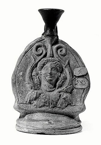 lécythe ; vase plastique, image 1/2