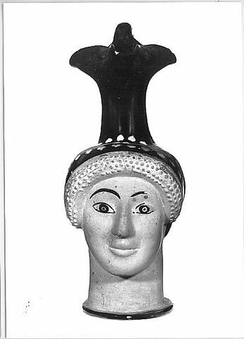 œnochoé ; vase plastique, image 3/5