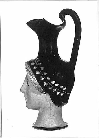 œnochoé ; vase plastique, image 4/5