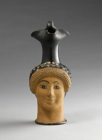 œnochoé ; vase plastique