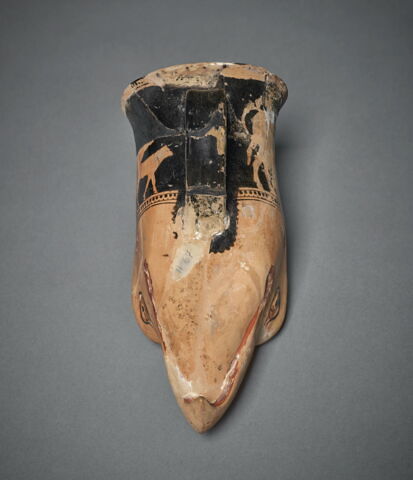 rhyton ; vase plastique, image 4/4