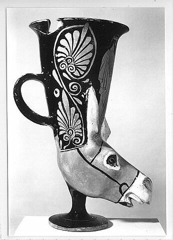 rhyton, image 4/4