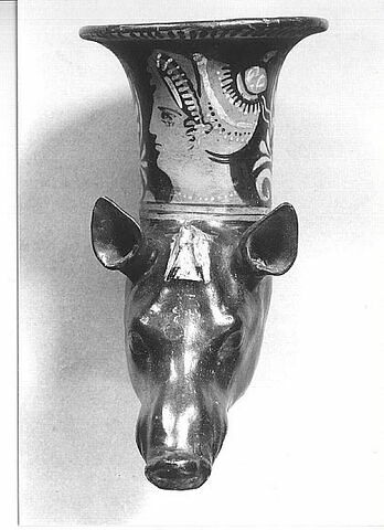 rhyton, image 2/2