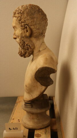 statue, image 5/10