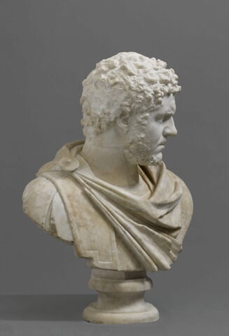 statue, image 7/13