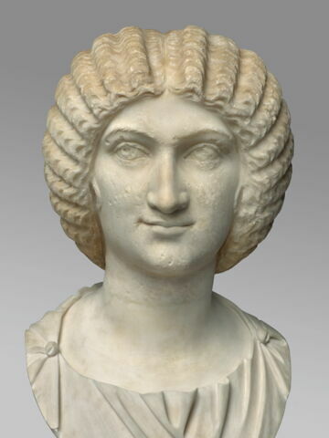 statue, image 7/13