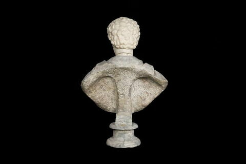 statue, image 4/4