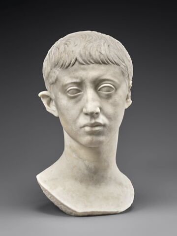 statue, image 2/5
