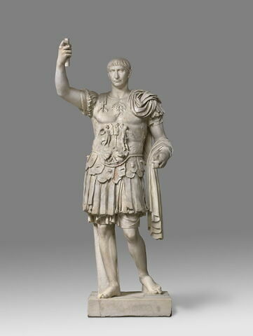 statue ; Trajan cuirassé