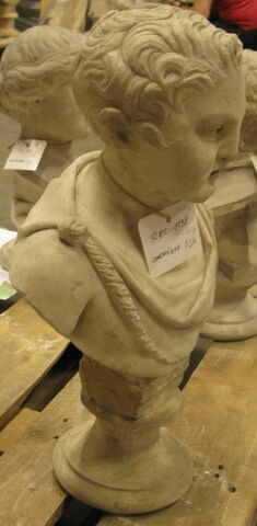statue, image 7/7