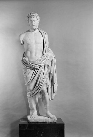 statue, image 5/15