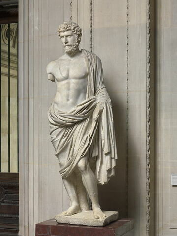 statue, image 3/15