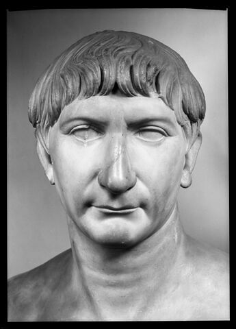 Buste de Trajan, image 6/8