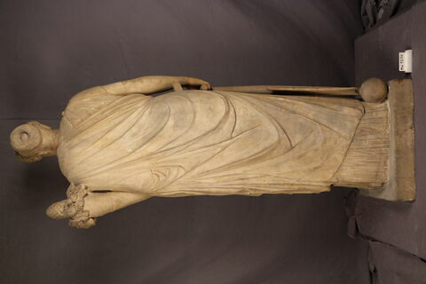 statue, image 4/4
