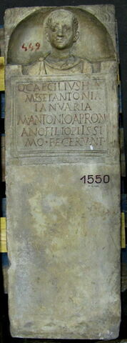 stèle, image 1/1