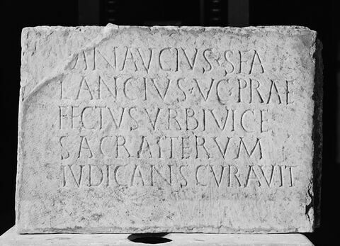 inscription, image 1/2