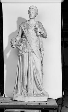 statue, image 1/9