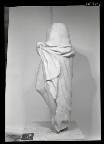 statue, image 6/6