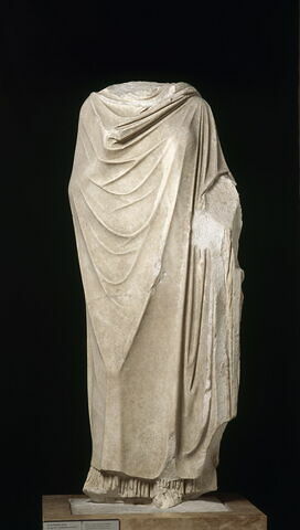statue, image 1/8