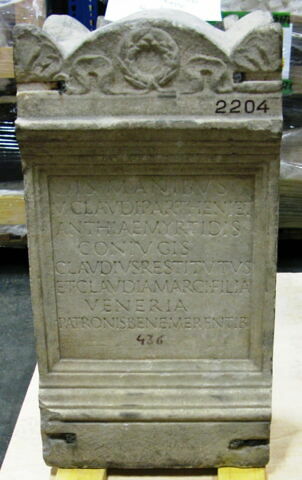 autel funéraire, image 2/4