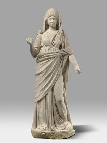 statue, image 1/3