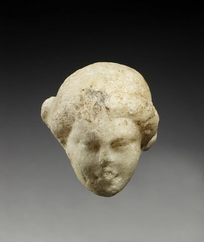 statuette, image 2/2