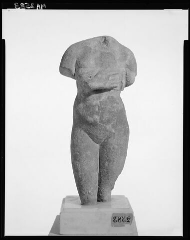 statuette, image 6/6