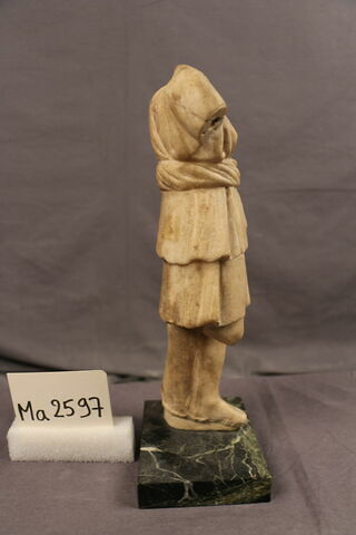 statuette, image 3/7