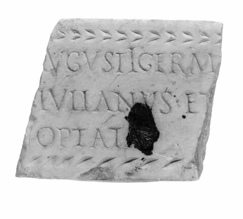 inscription, image 2/3