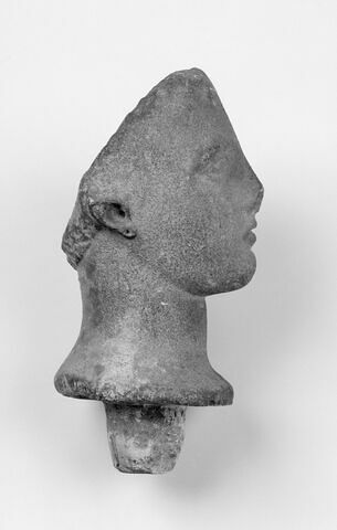 profil droit © 1990 Musée du Louvre / Patrick Lebaube