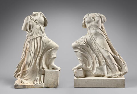 statue, image 2/17