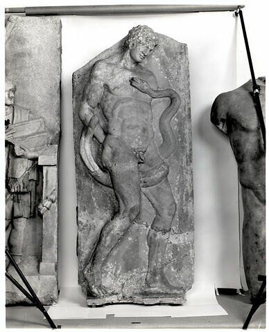 relief, image 1/1