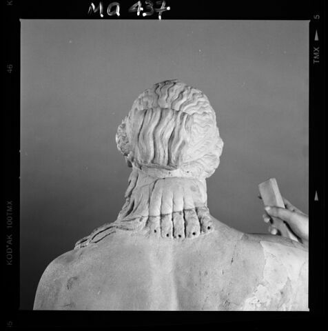 statue, image 6/22