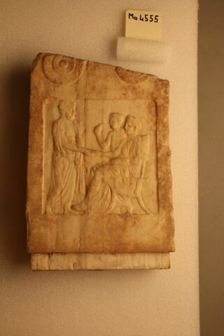 stèle funéraire, image 2/3