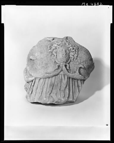 statue, image 1/3