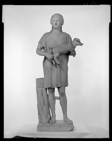 statue, image 3/3