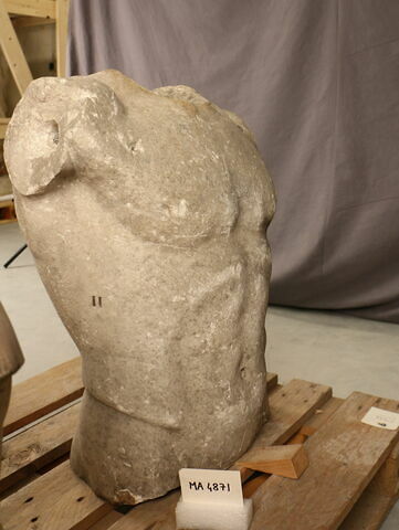 statue, image 4/5