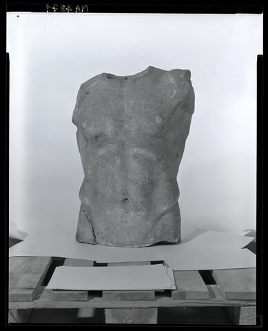 statue, image 5/5
