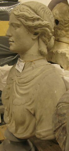 statue, image 5/5