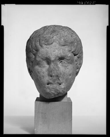 face, recto, avers, avant © 1997 Musée du Louvre / Patrick Lebaube