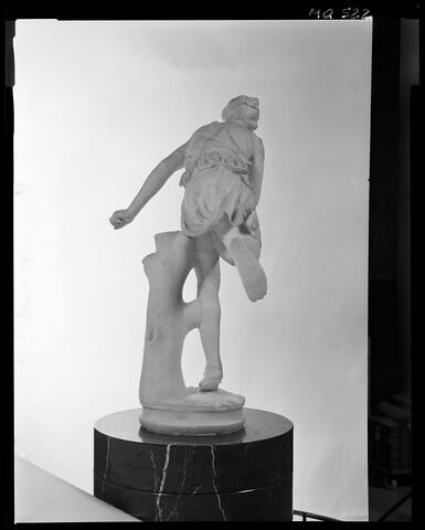 statue, image 6/19