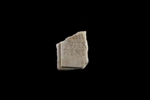 inscription, image 2/2