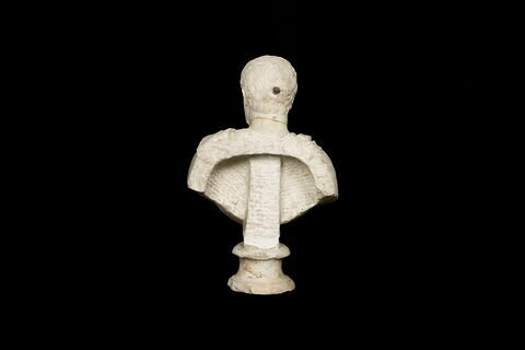 statue, image 4/4