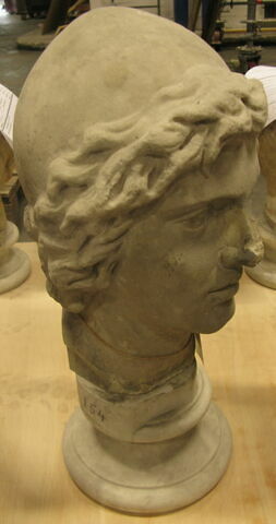statue, image 6/7